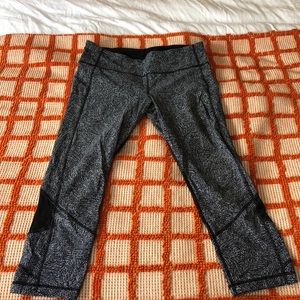 Lulu lemon squiggly leggings